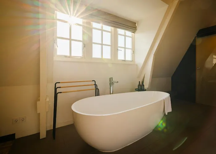 Hotel Bleecker By Bhc Bloemendaal