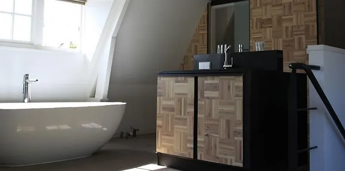 Hotel Bleecker By Bhc Bloemendaal